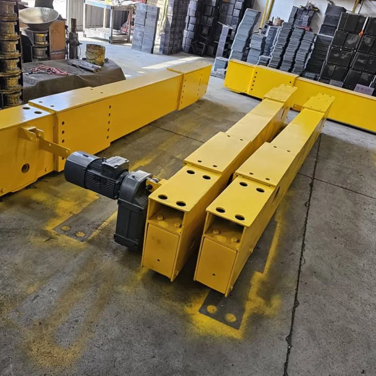 سیستم راهبری جرثقیل در کارخانه صنعتی