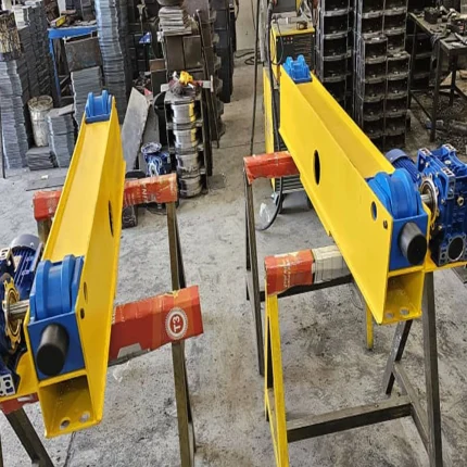 بررسی تنش‌ های وارده بر راهبر جرثقیل سنگین در محیط صنعتی